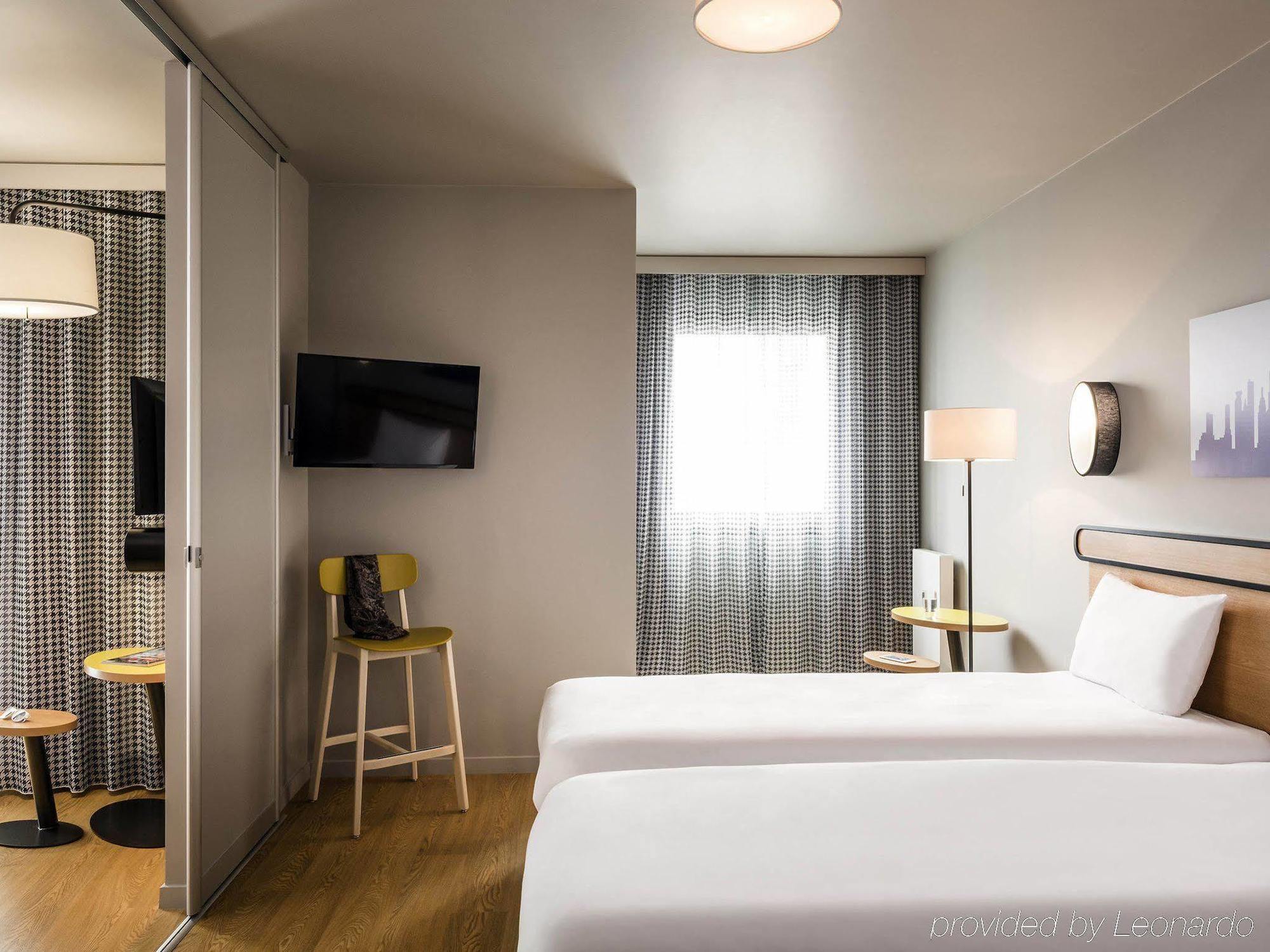 Aparthotel Adagio Access Colombes La Defense Екстер'єр фото